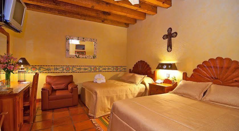 Hotel Pueblo Magico Patzcuaro Exterior photo